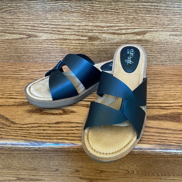 EuroSoft Shoes - Eurosoft sandals - Size 9M